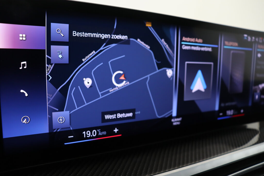 BMW i4 51