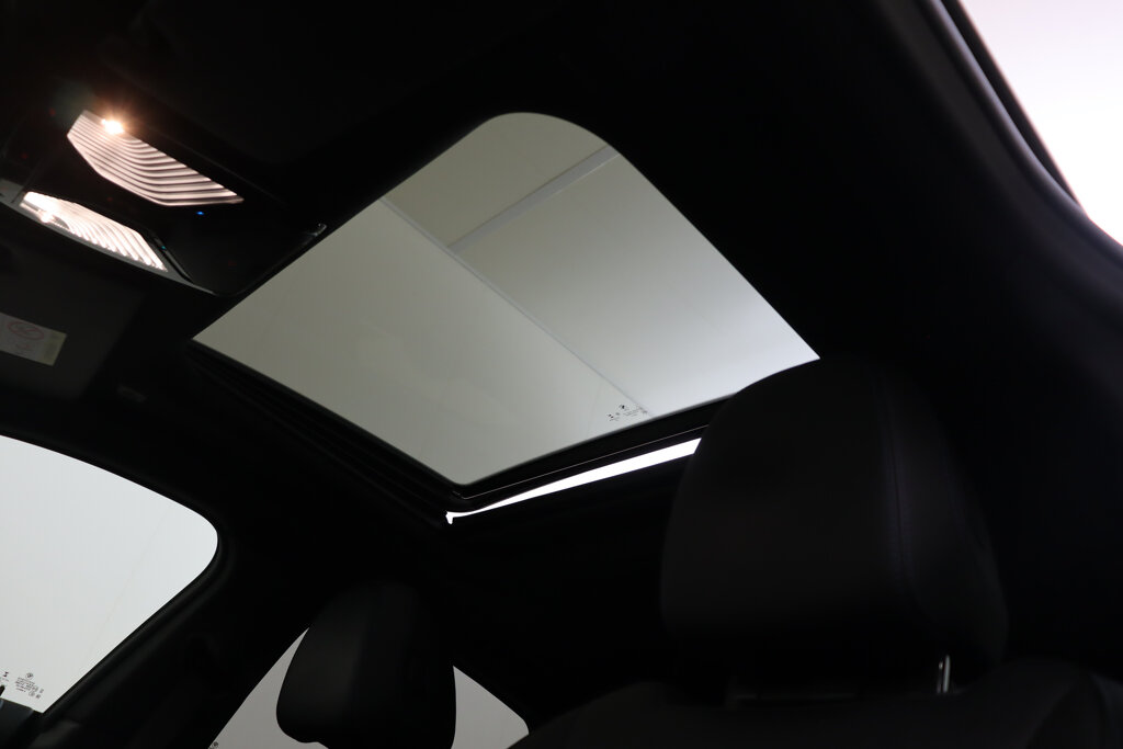 BMW i4 56