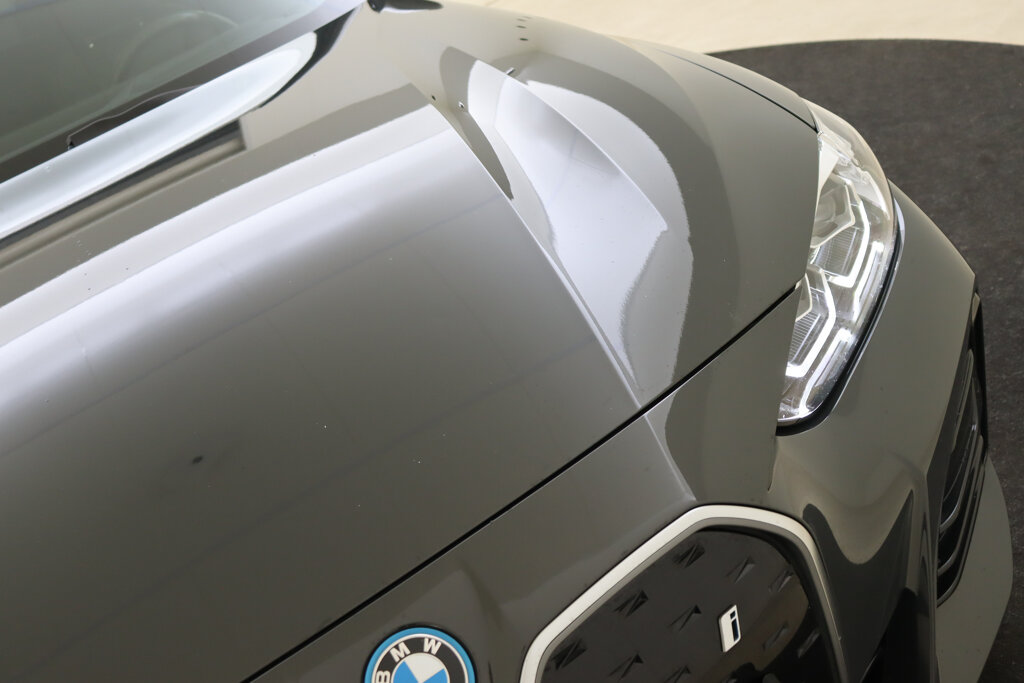 BMW i4 62