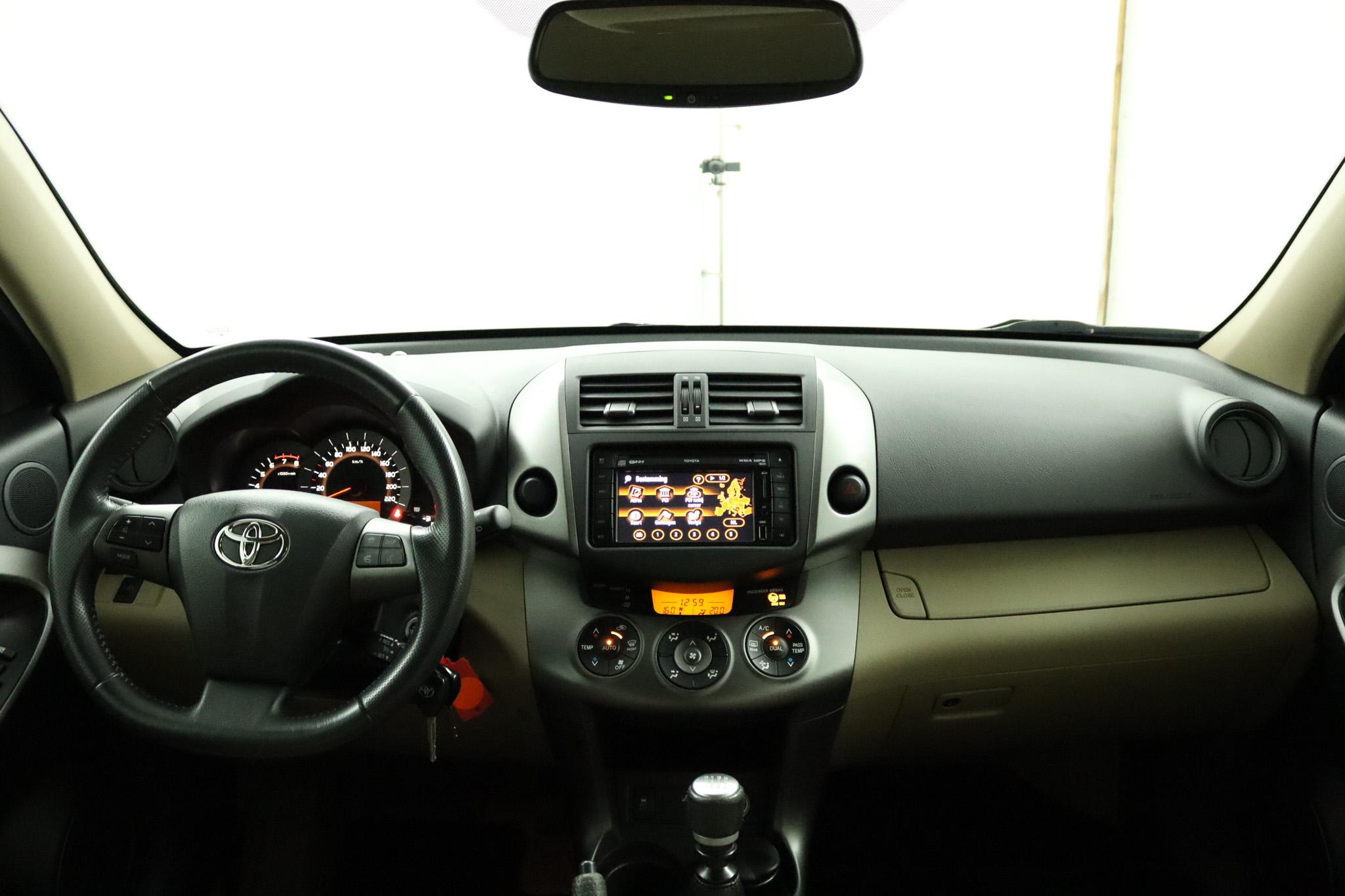 Toyota RAV4 2.0 VVTi Dynamic 2WD - Afbeelding 4