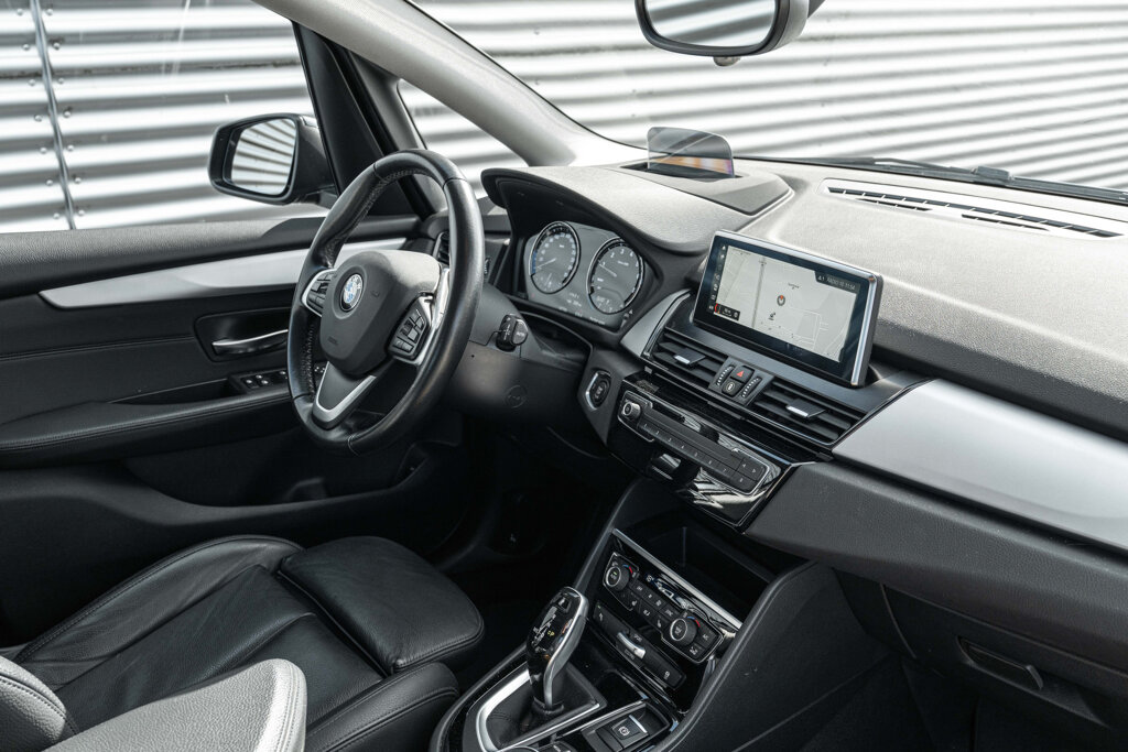 BMW 2 Serie 12