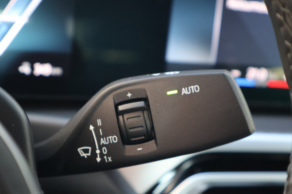 BMW i4 21