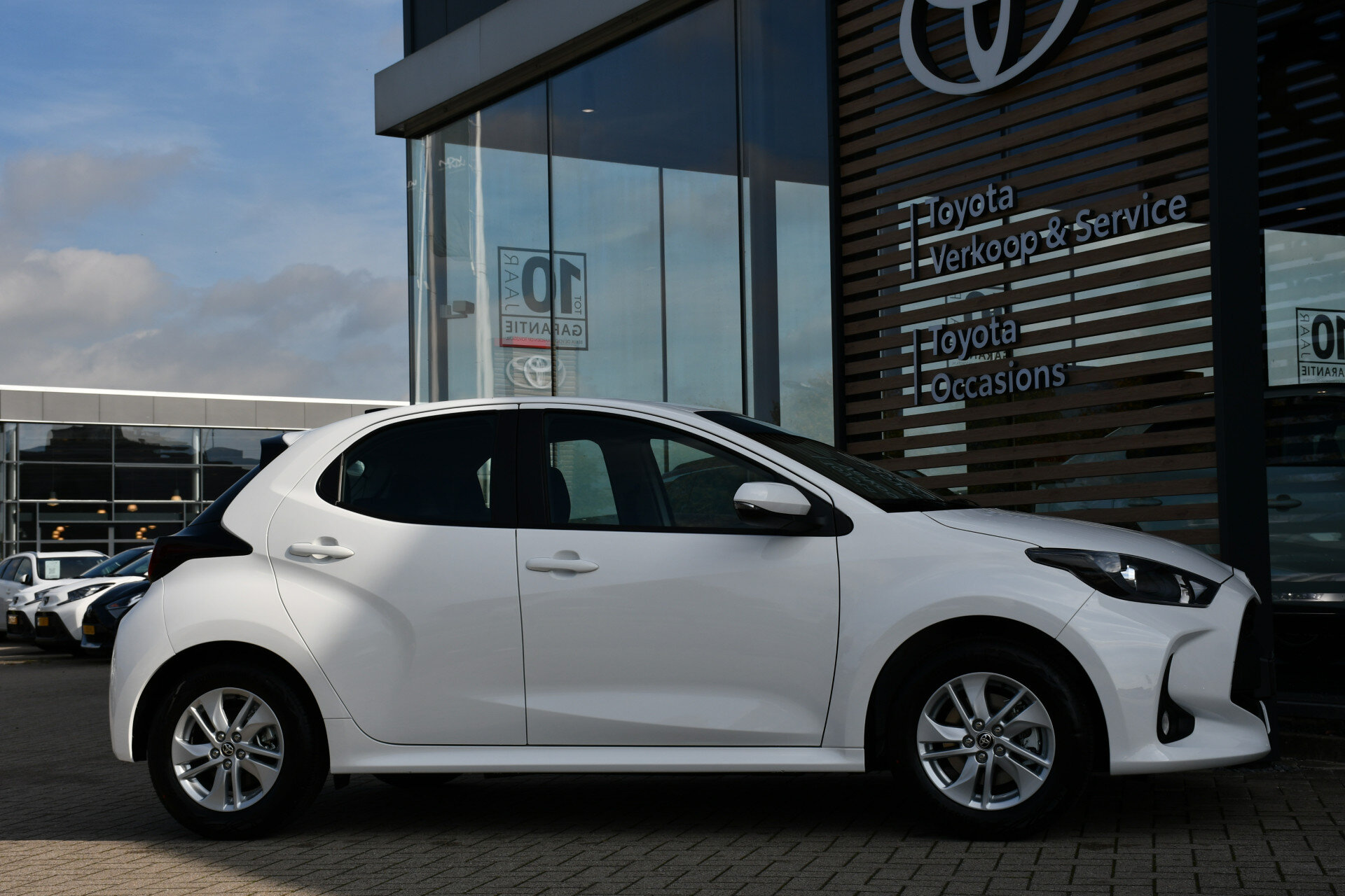 Toyota Yaris 1.5 Hybrid 115 Active Automaat 116pk - Afbeelding 3