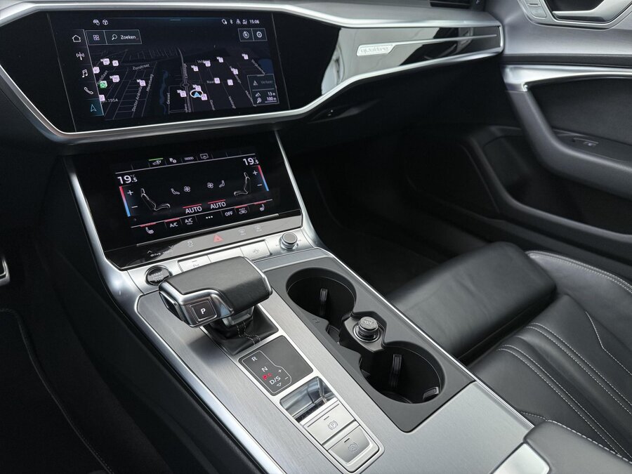 Audi A6 Avant 55 TFSIe S-line Quattro