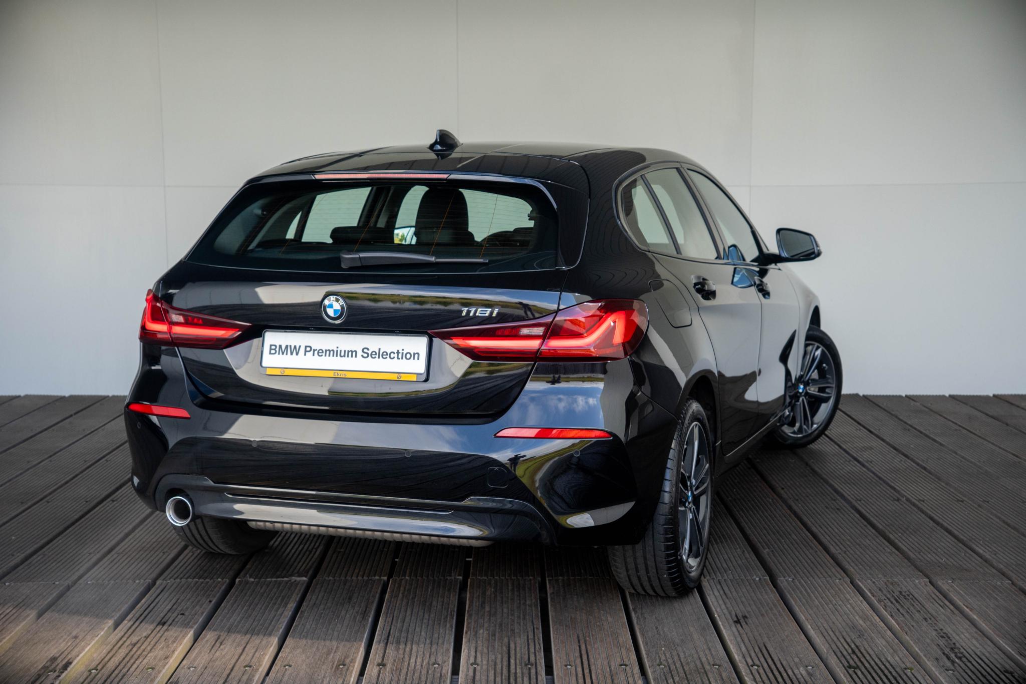 BMW 1 Serie 5-deurs 118i - Afbeelding 2