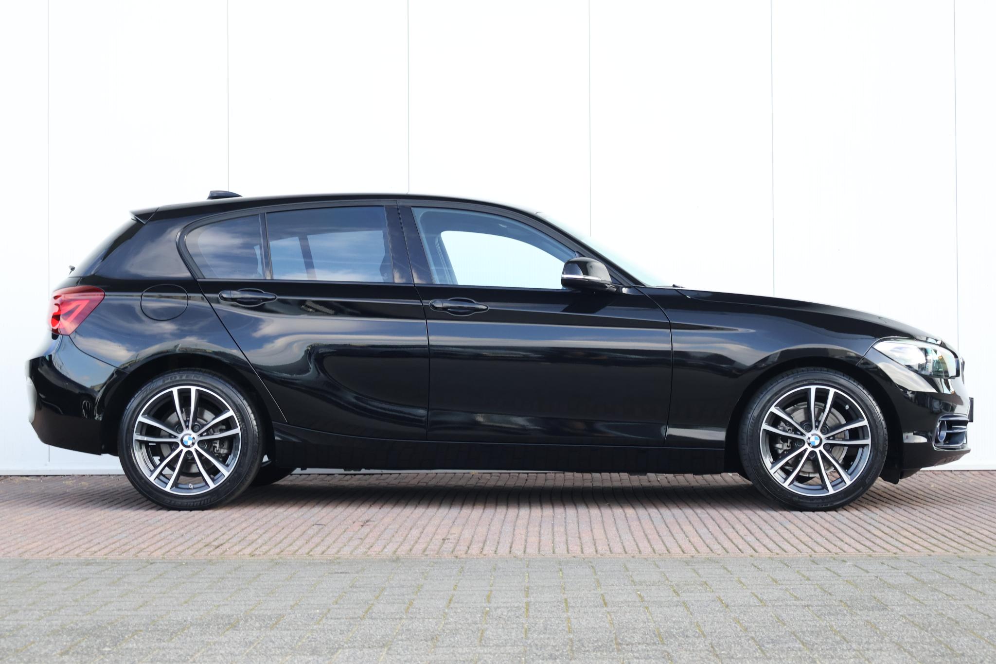 BMW 1-serie 118i Edition Sport Line Shadow Executive - Afbeelding 5