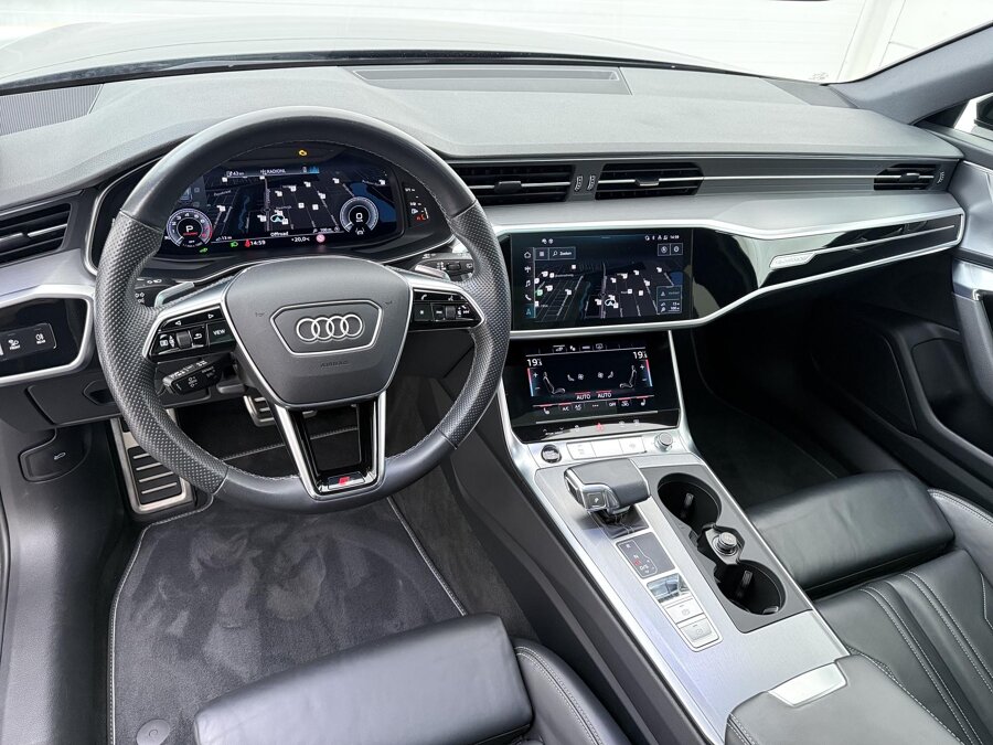Audi A6 Avant 55 TFSIe S-line Quattro