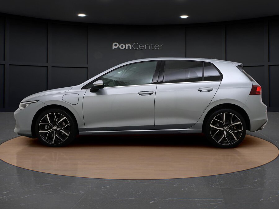 Volkswagen Golf 1.5 eHybrid 50 Edition