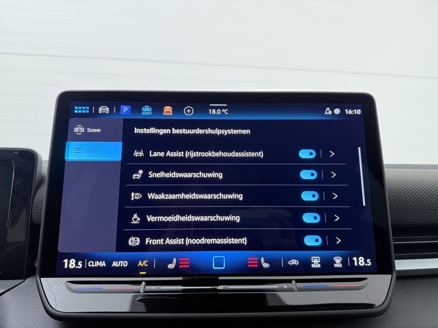 Volkswagen T-Roc 1.5 eTSI R-Line