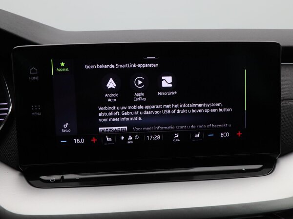 Apple Carplay/Android Auto Apple Carplay/Android Auto