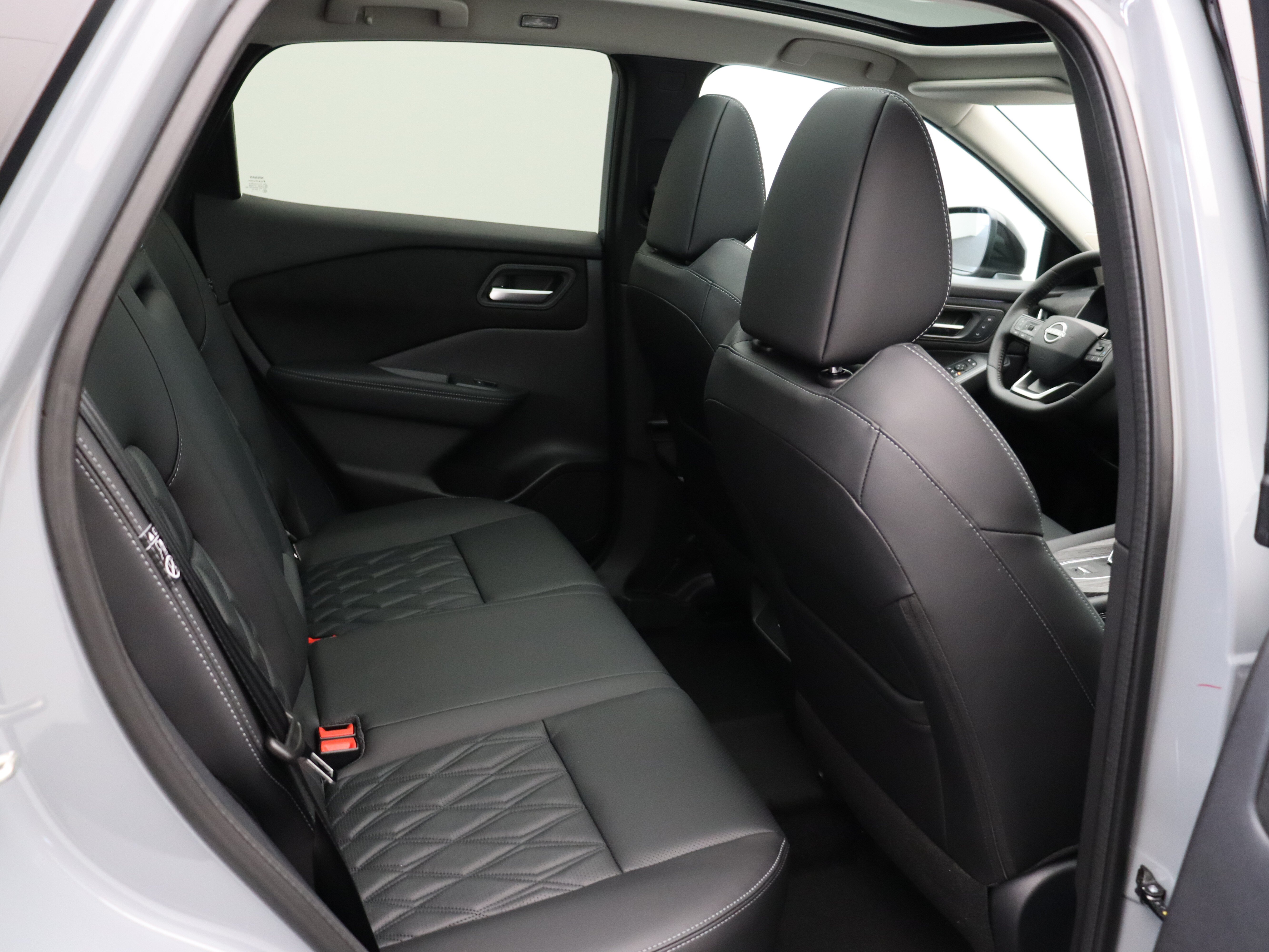 Nissan QASHQAI Tekna Plus + Two Tone Mild-Hybrid 158 Xtronic - Afbeelding 9