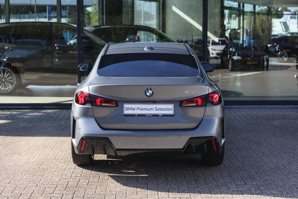 BMW 2 Serie 6