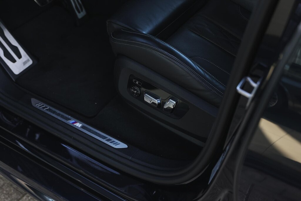 BMW X6 13