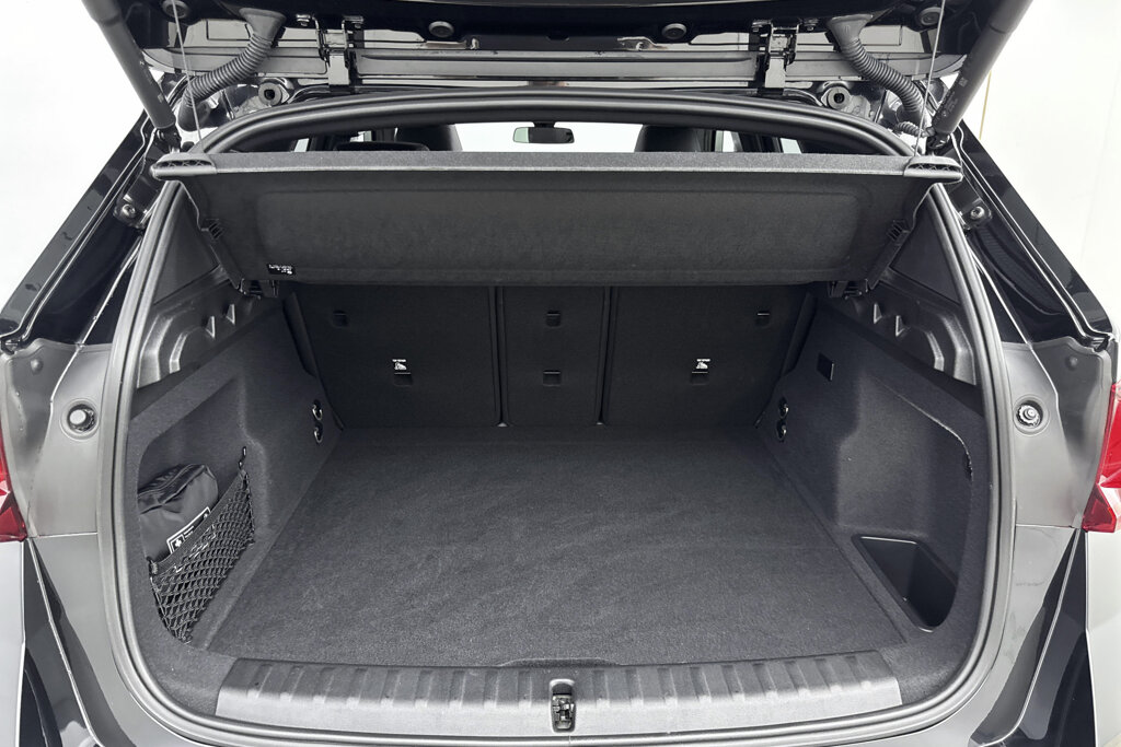 BMW iX1 22