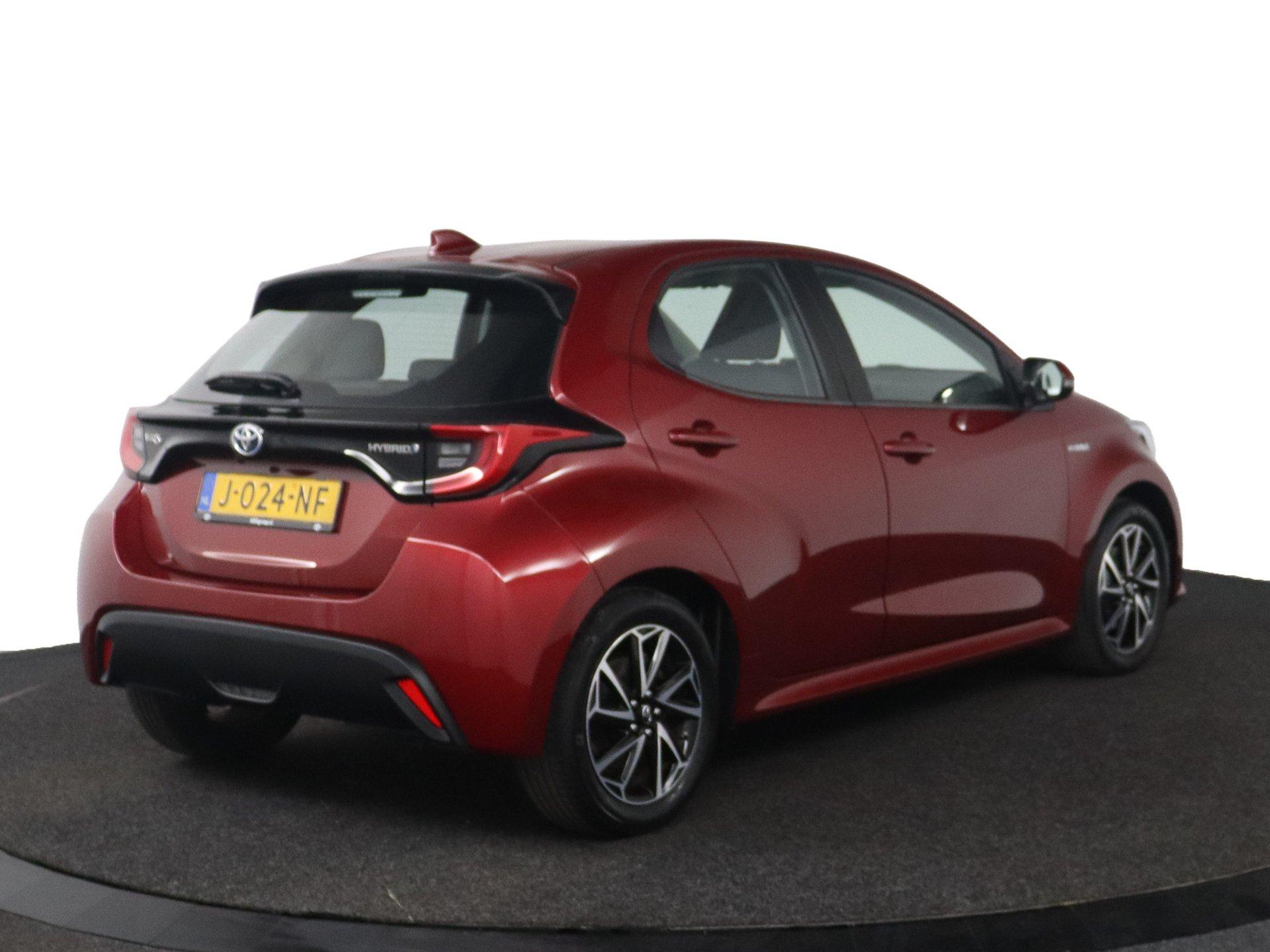 Toyota Yaris 1.5 Hybrid First Edition - Afbeelding 2