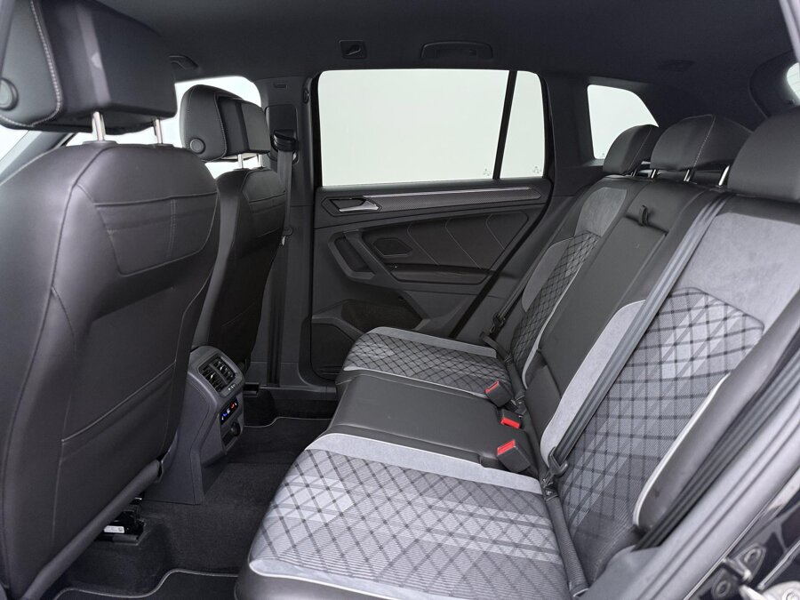Volkswagen Tiguan 1.4 TSI eHybrid R-Line Business+