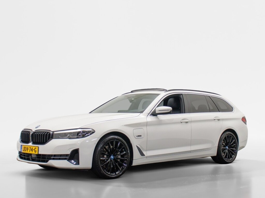 BMW 5 Serie Touring 530e Business Edition+ | Elek. trekhaak | Leder | LED | Camera