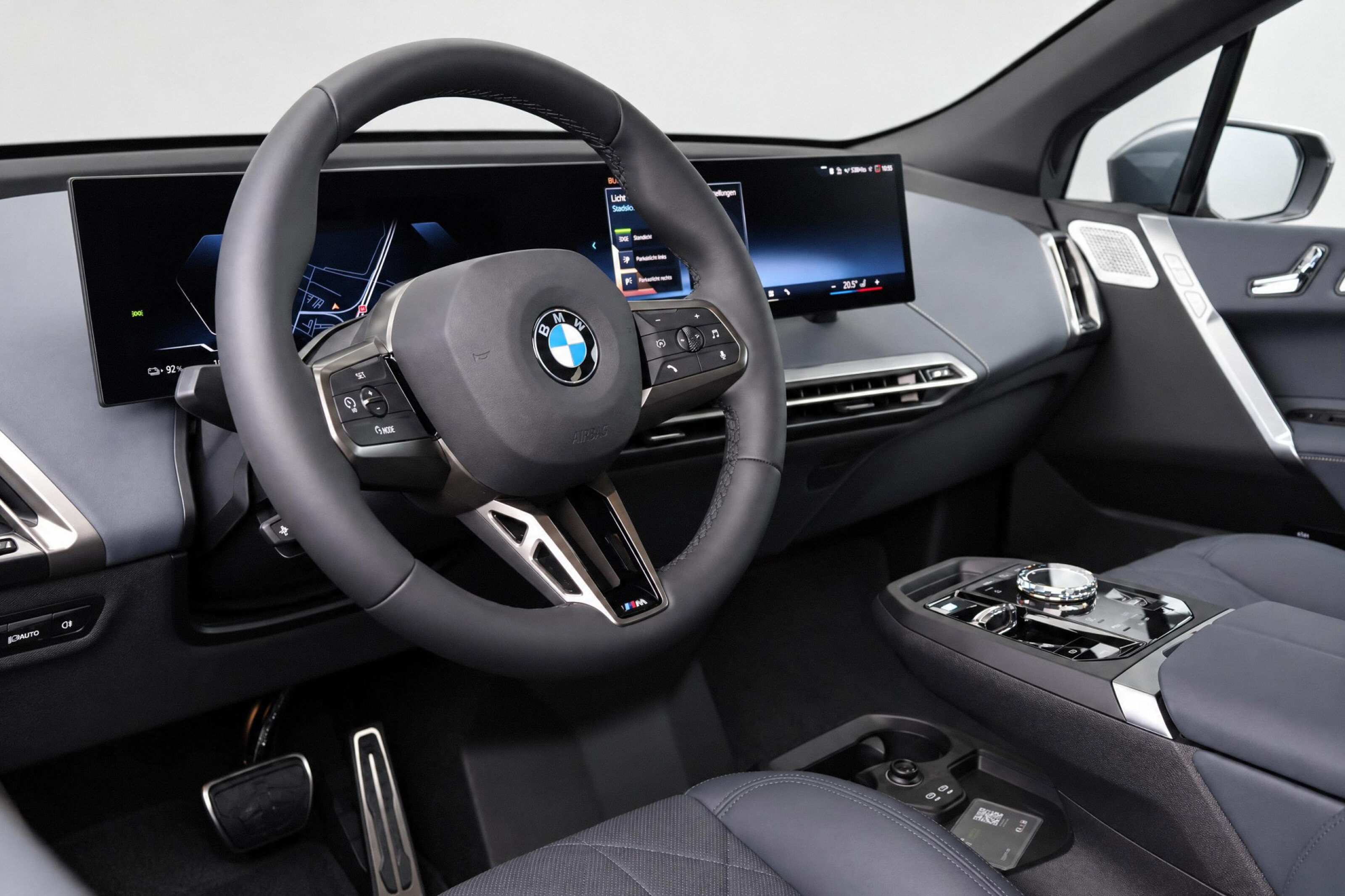 BMW iX 8
