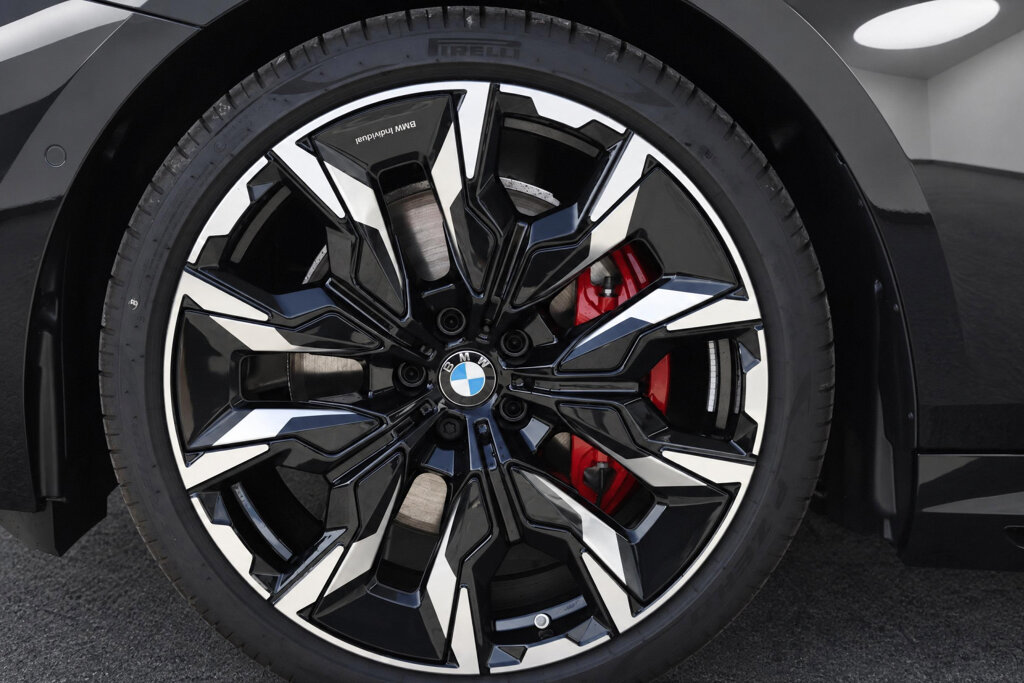 BMW i5 4
