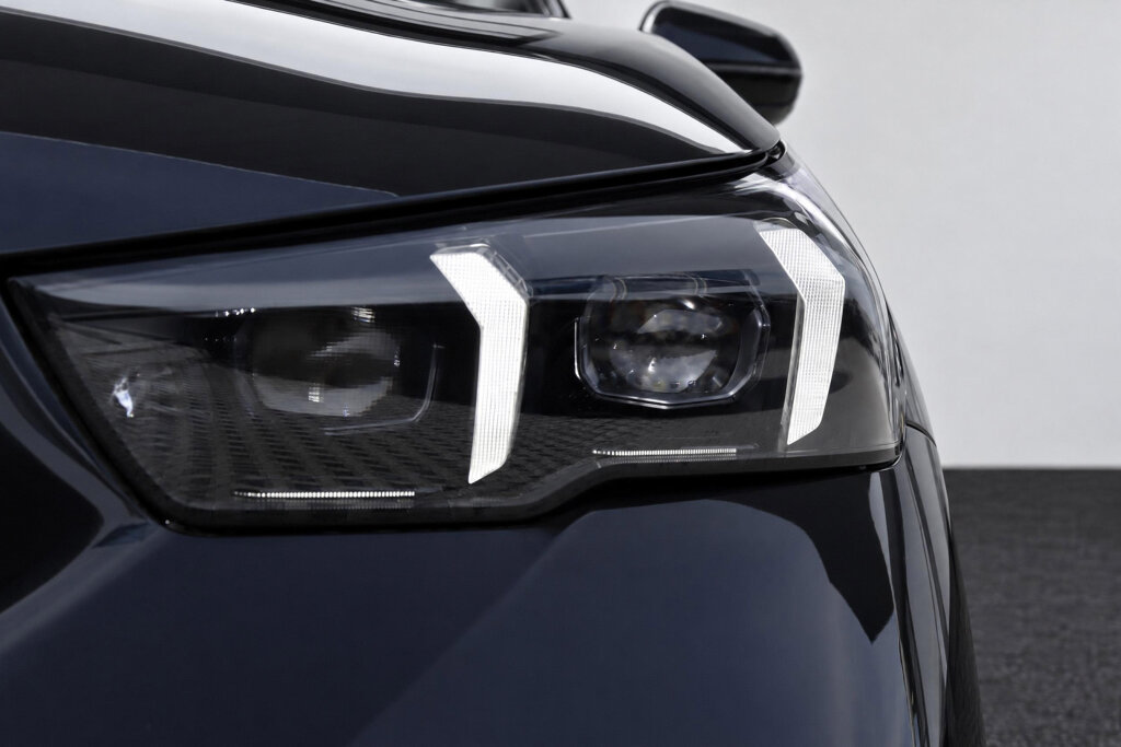 BMW i5 29