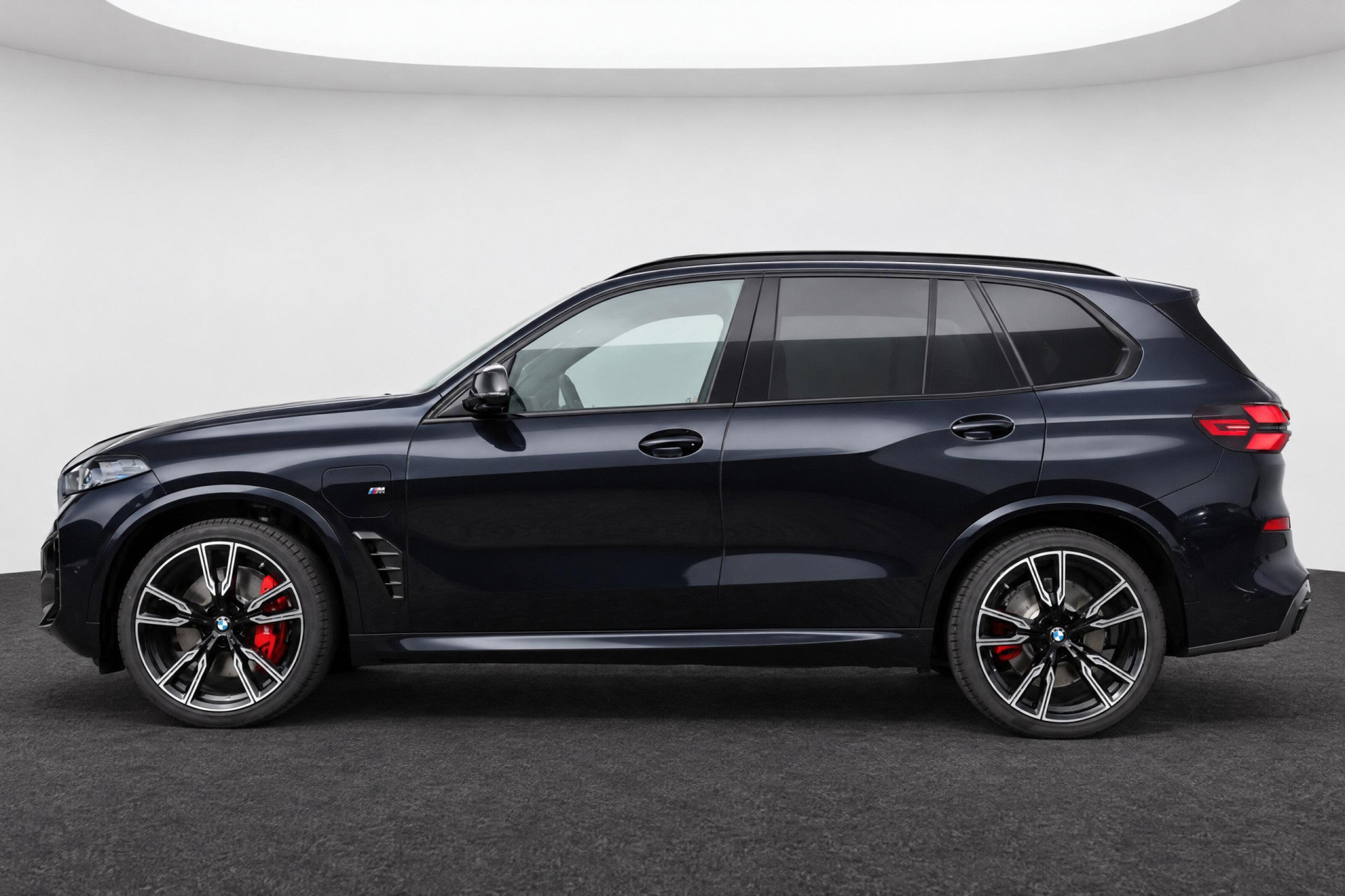 BMW X5 8