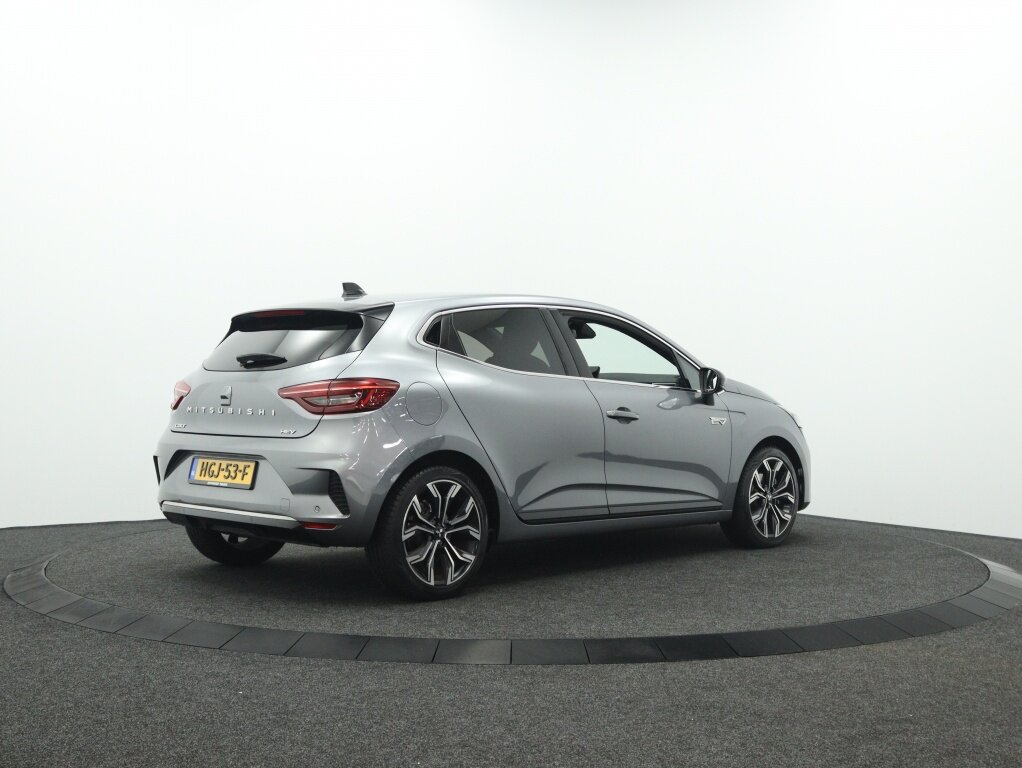 Mitsubishi Colt 1.6 HEV Intense+ | All season | Navigatie | Camera | Adaptive cruise