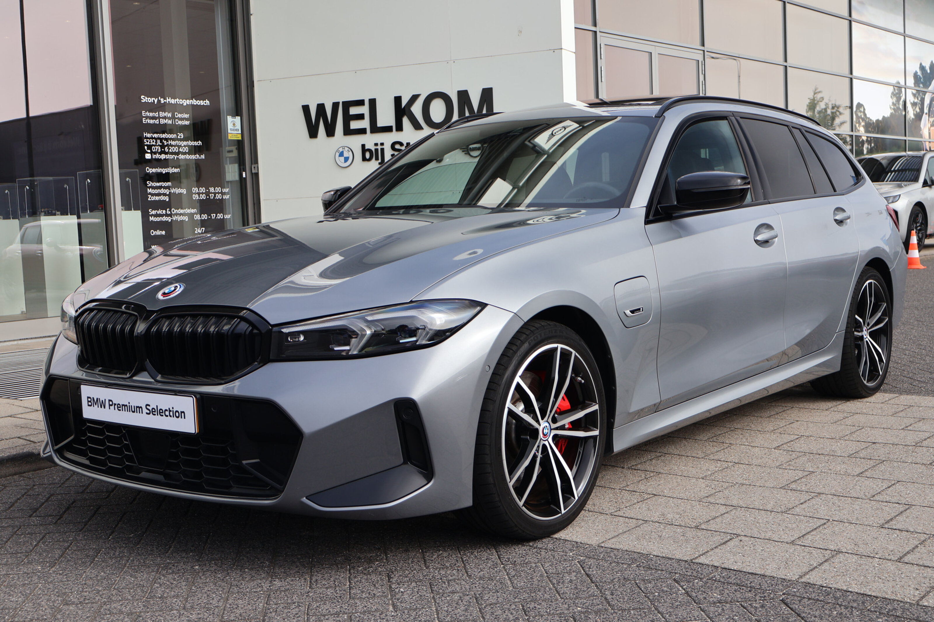 BMW 3 Serie Touring 330e M Sport Automaat