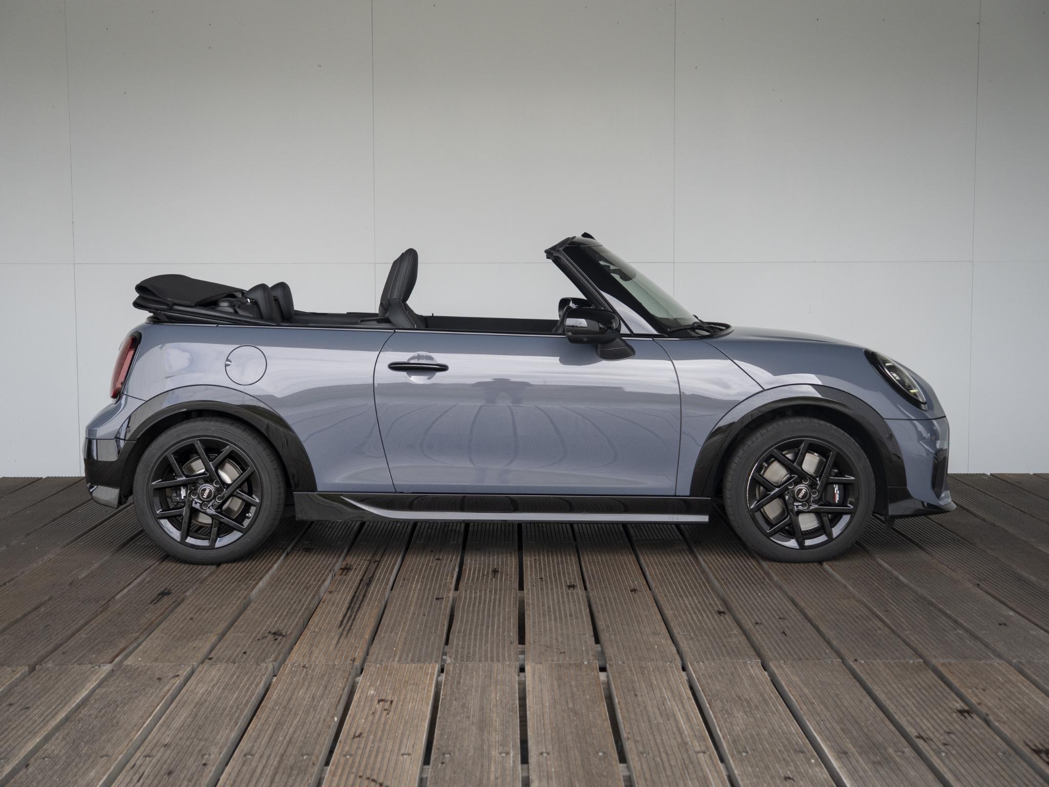 MINI Cabrio