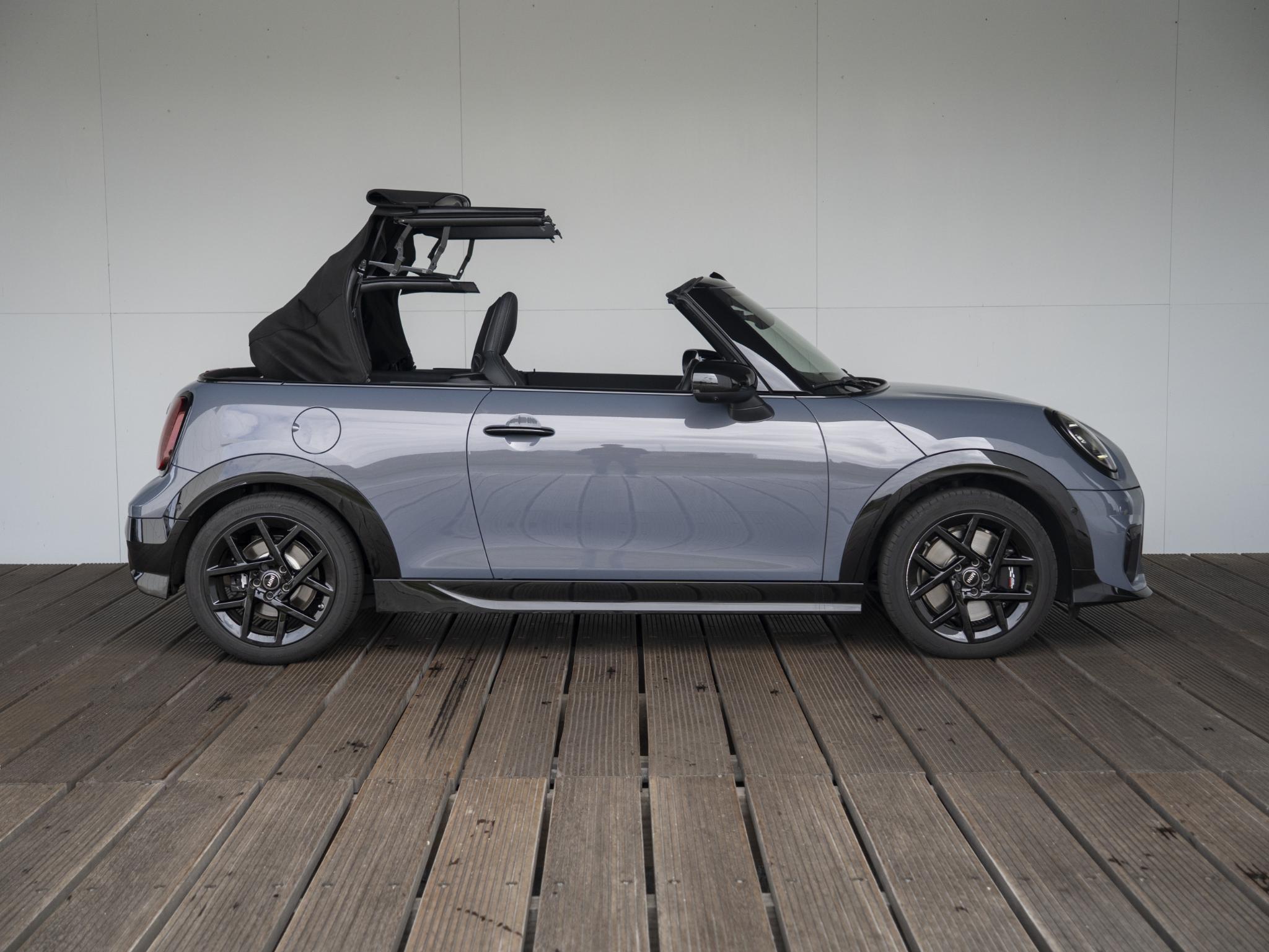 MINI Cabrio