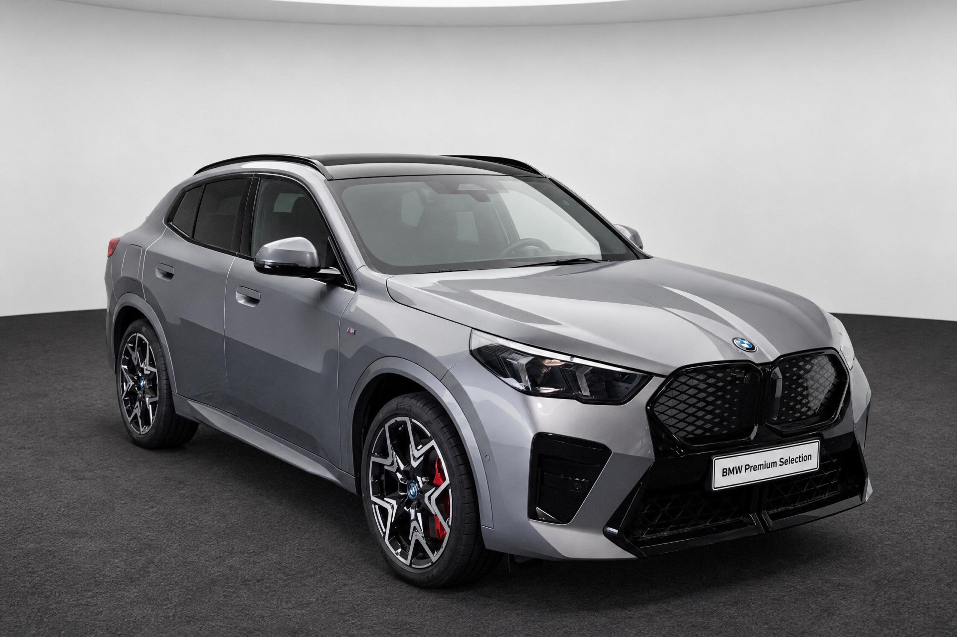 BMW iX2 xDrive30 M Sport