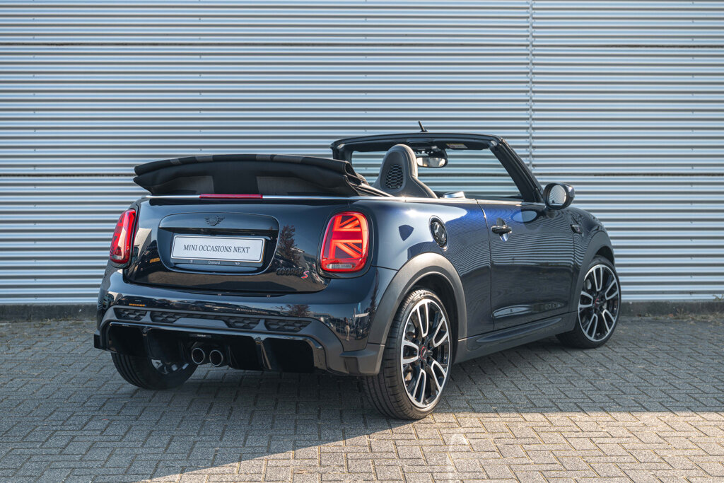 MINI Cooper S Cabrio 2