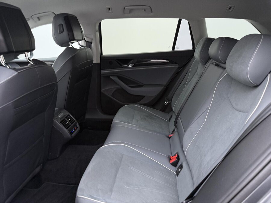 Volkswagen Passat Variant 1.5 eHybrid Business
