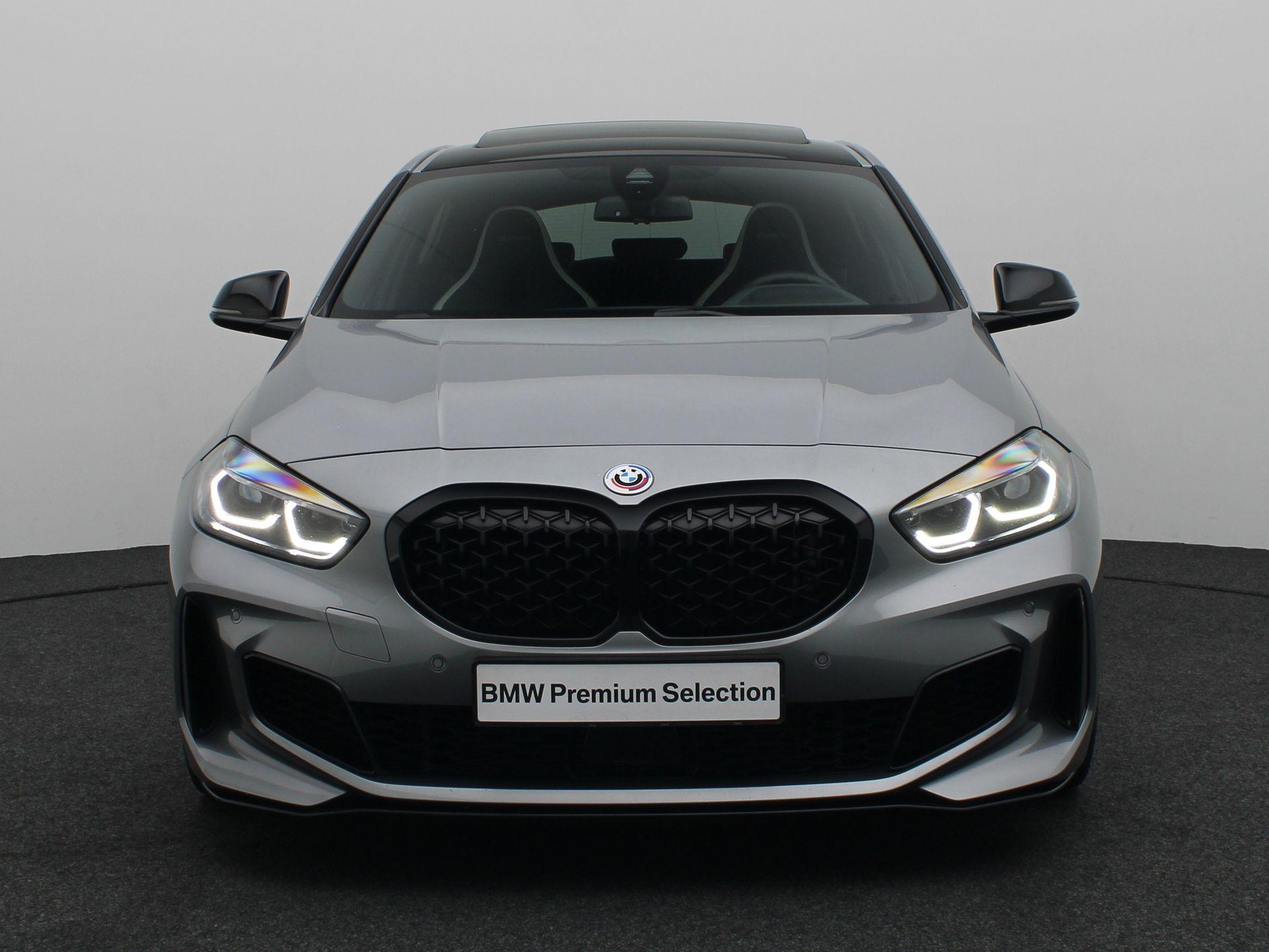 BMW 1 Serie 5-deurs M135i xDrive - Afbeelding 3