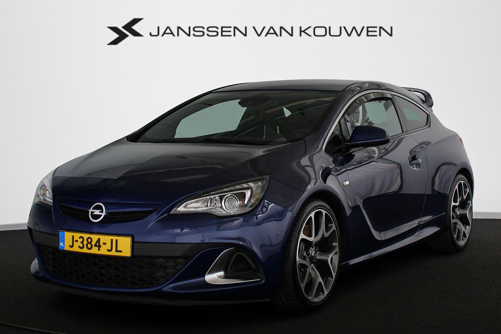 Opel Astra GTC 2.0 Turbo OPC