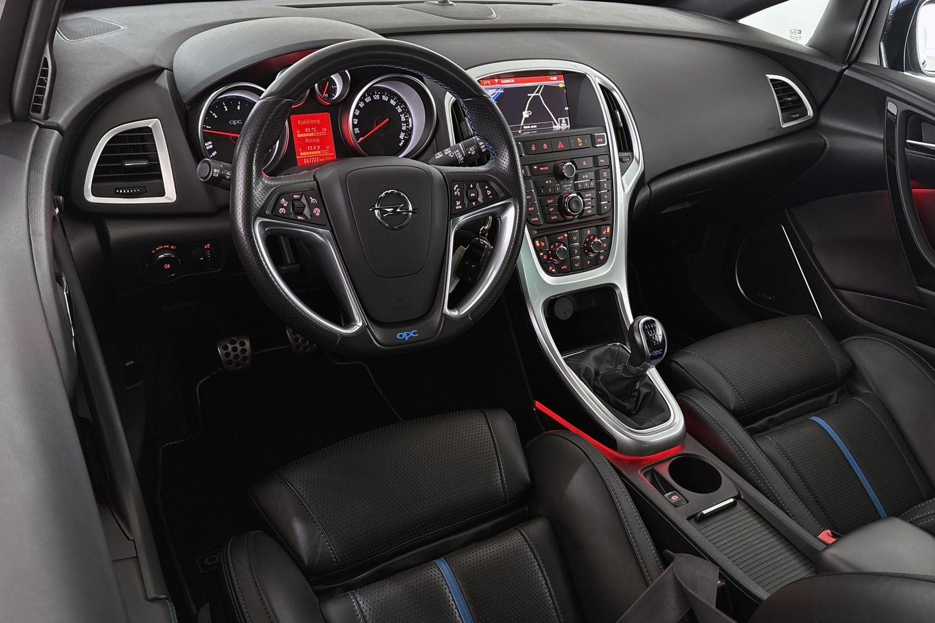 Opel Astra GTC 2.0 Turbo OPC - Afbeelding 5