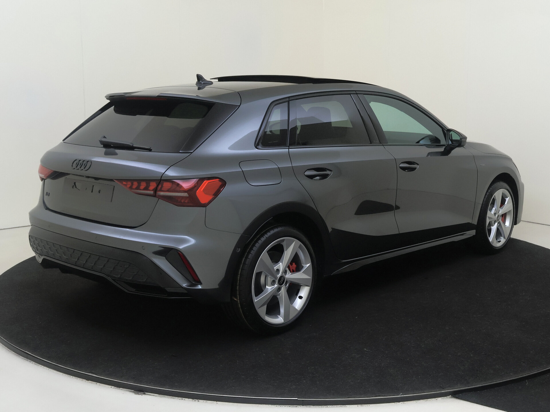 Audi A3 Sportback e-hybrid S tronic 6 272pk - Afbeelding 2