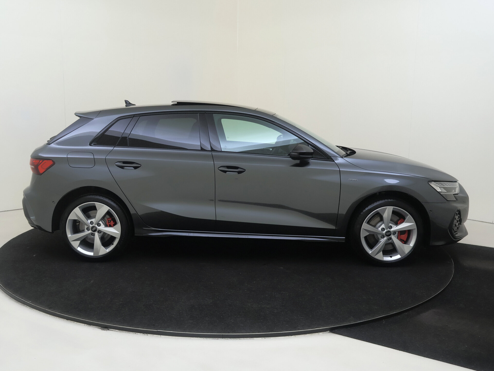 Audi A3 Sportback e-hybrid S tronic 6 272pk - Afbeelding 3
