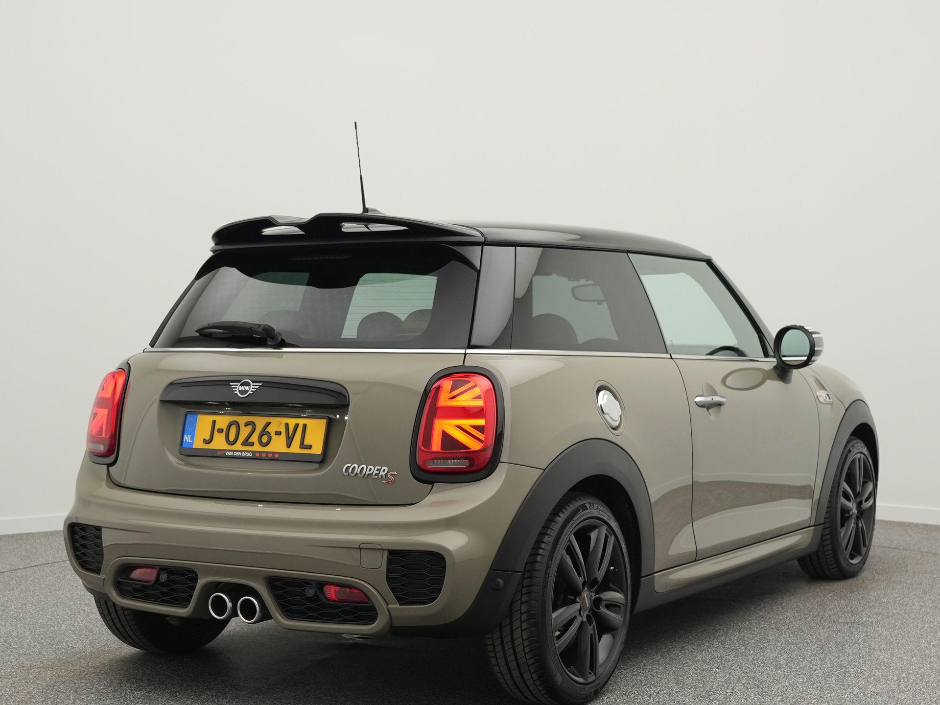 MINI 3-Deurs 2.0 Cooper S Knightsbridge Edition 192 PK Automaat
