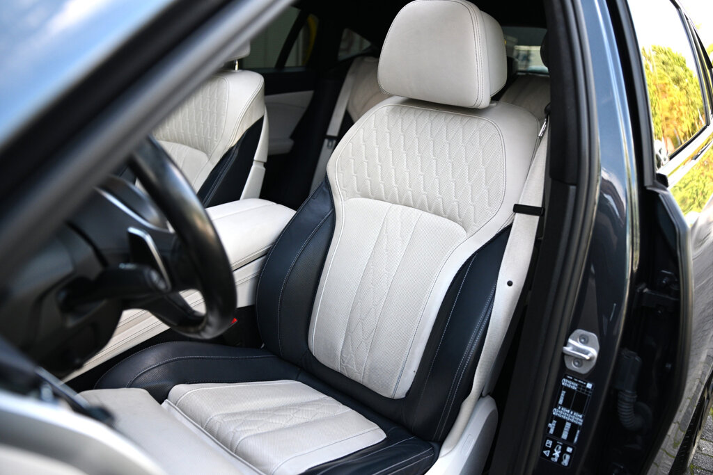 BMW X6 4