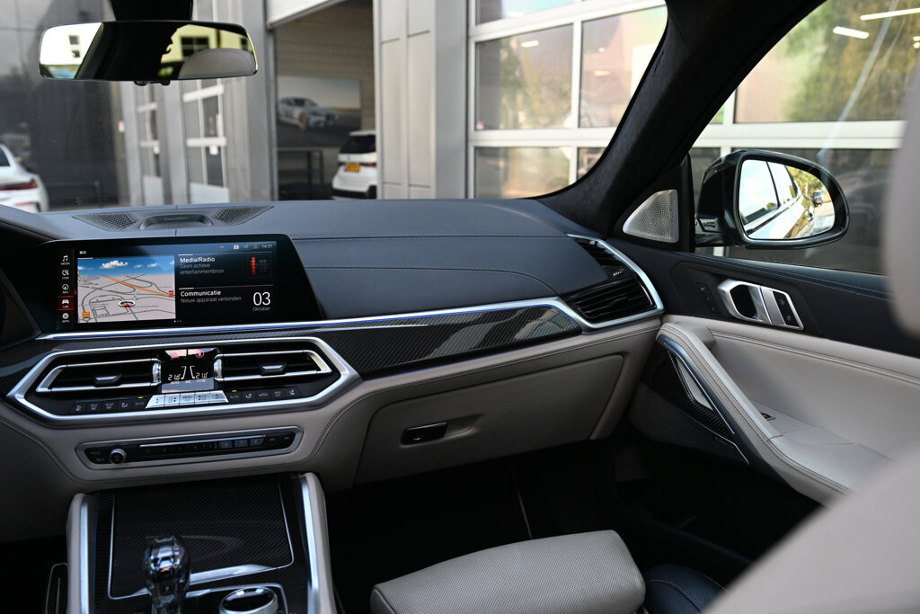 BMW X6 33