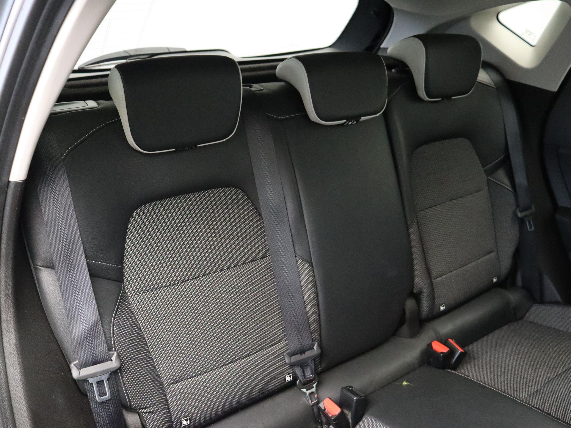 Renault Captur 1.6 E-Tech Plug-in Hybrid 160 Intens - Afbeelding 11