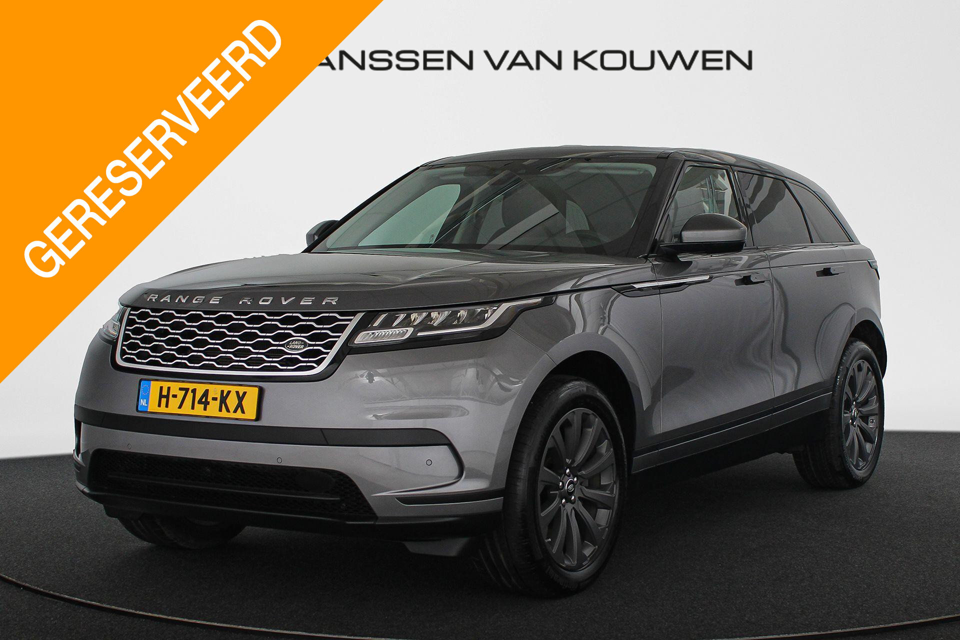 Land Rover Range Rover Velar —