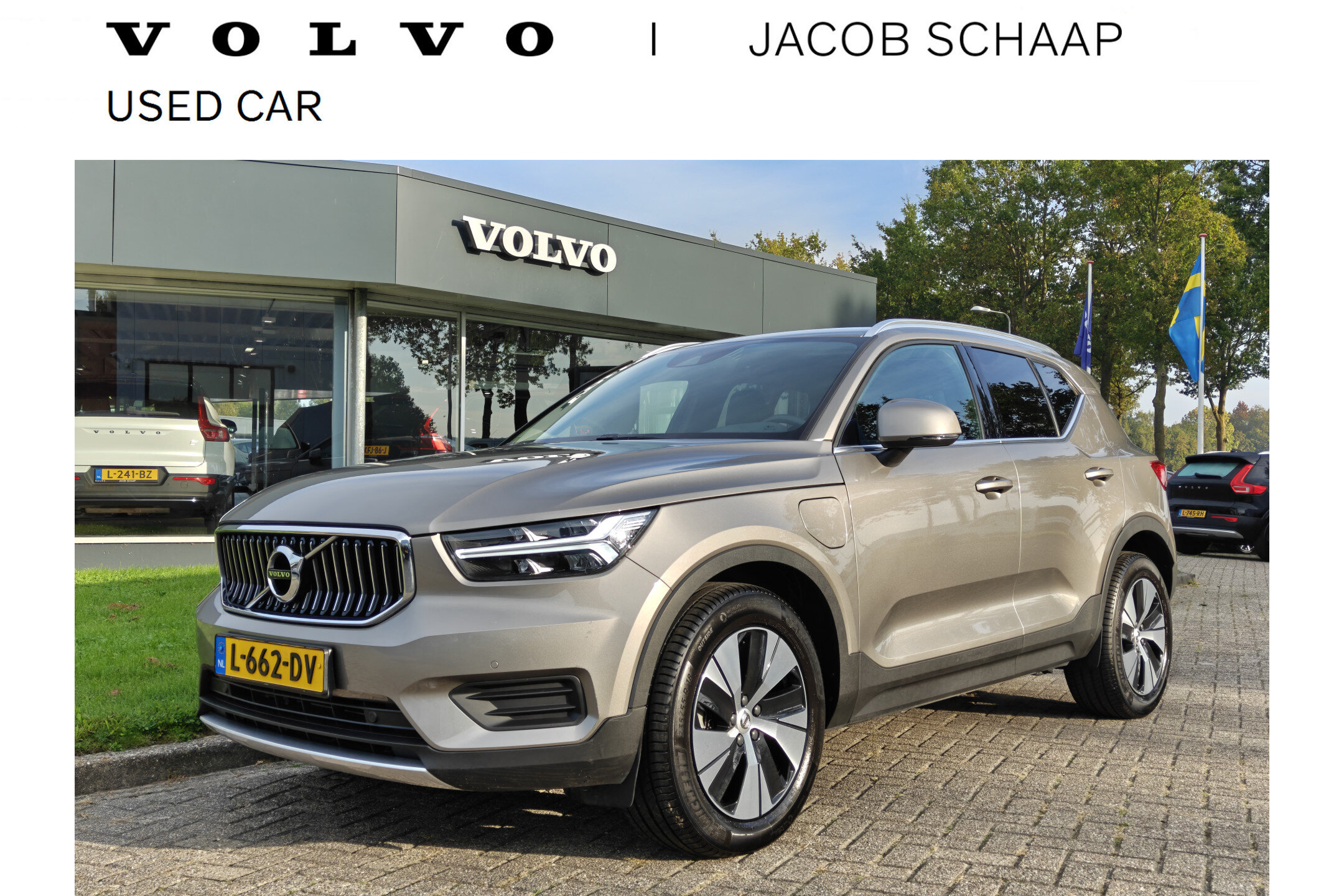 Volvo XC40 T4 211PK Recharge Inscription Expression