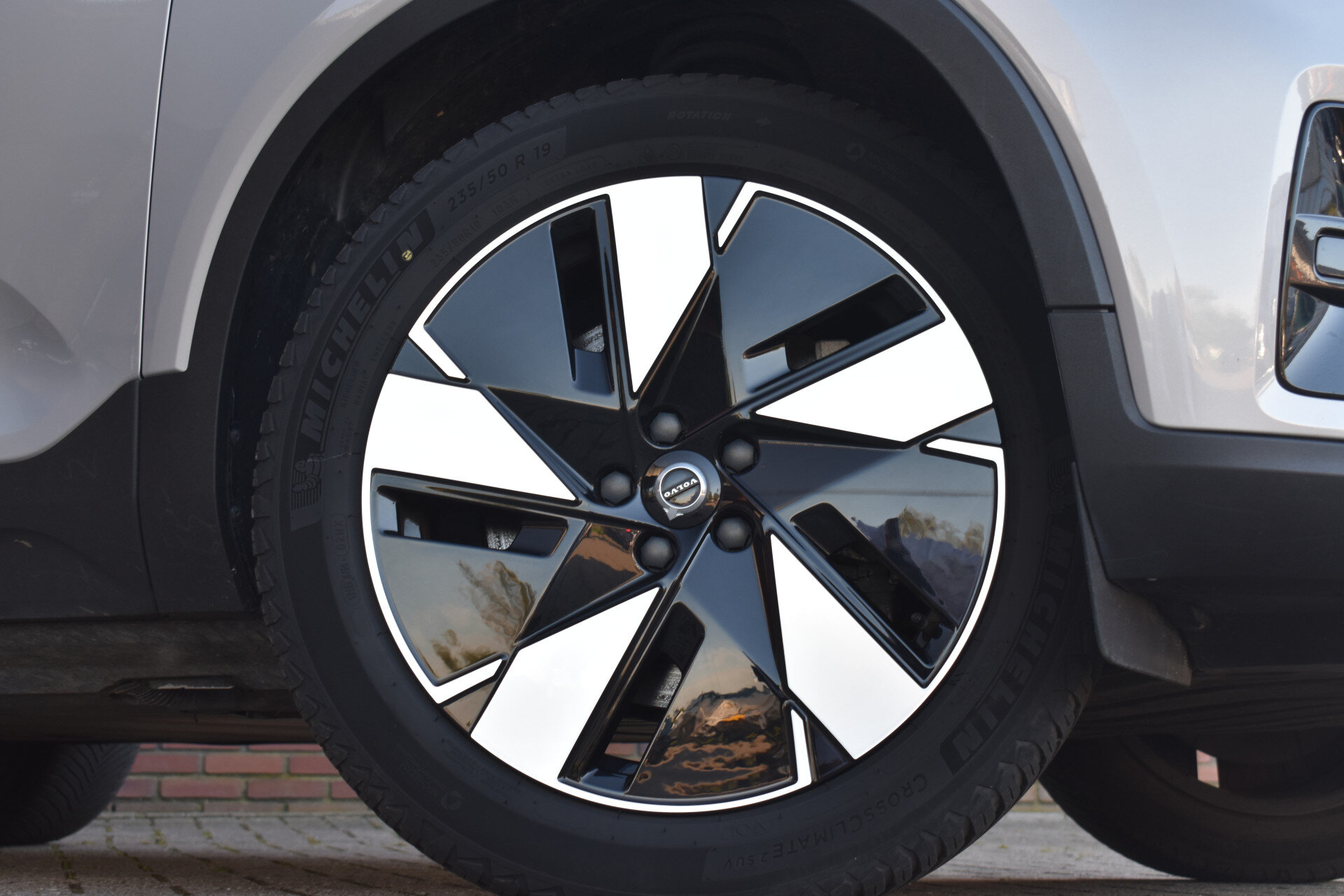 Volvo XC40 Recharge Single Motor 238PK Essential 69 kWh - Afbeelding 3