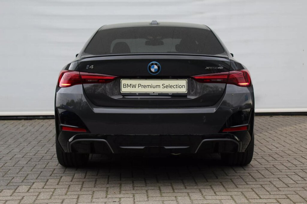 BMW i4 4