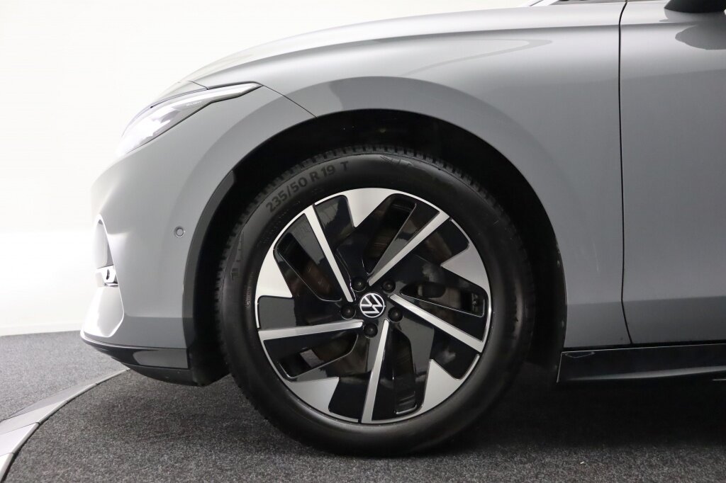 Volkswagen ID.7 Tourer Pro | Adaptieve cruise | Elekt. Trekhaak | HUD | Keyless - Afbeelding 5