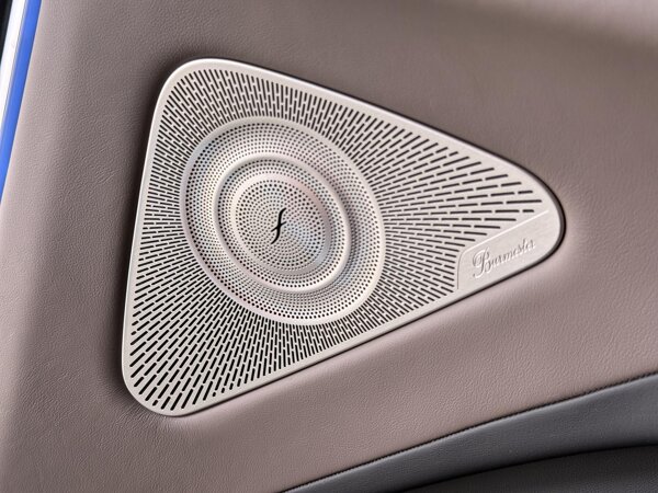 Burmester® high-end 4D surround sound system