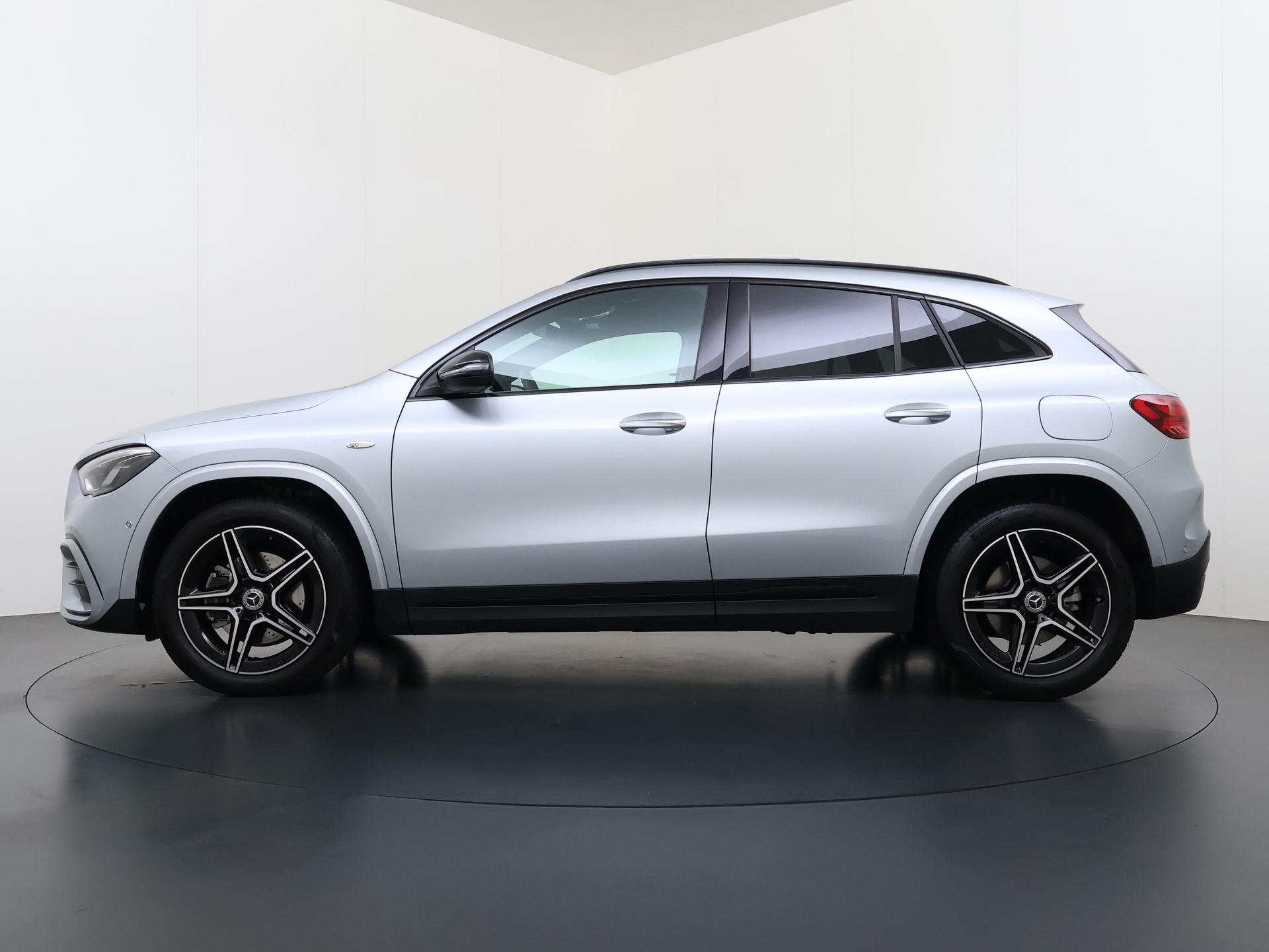 Mercedes-Benz GLA-klasse 250 e Business Solution AMG - Afbeelding 3