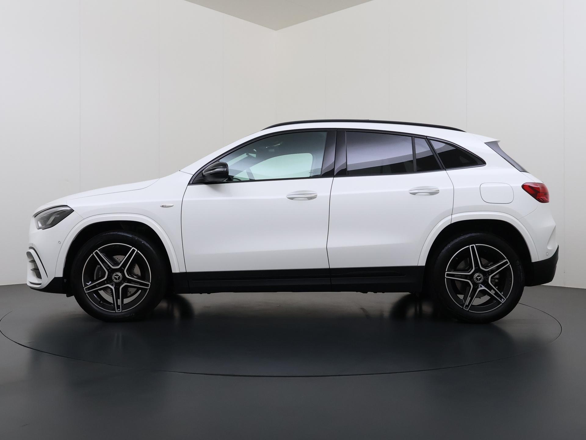 Mercedes-Benz GLA-klasse 250 e Business Solution AMG - Afbeelding 3