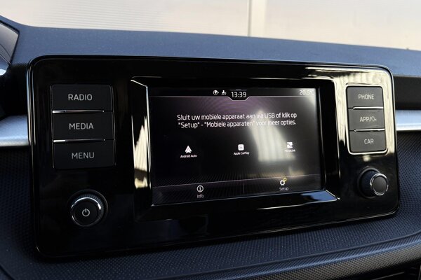 Apple Carplay/Android Auto